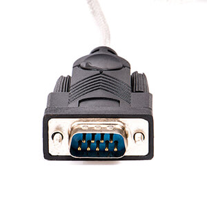 این کابل با یک پورت نر DB-۹ RS-۲۳۲ برای اتصال به دستگاه‌های سریال و یک پورت USB 2.0 استاندارد برای اتصال به پورت USB کامپیوتر یا لپ‌تاپ ارائه شده است. BaziAcc.ir