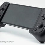 کنترلر گیمینگ موبایل تسکو مدل TG 155W با طراحی منحصر به فرد، برای بازی کردن با گوشیهای موبایل به کار می‌رود. این دسته بازی با بلوتوث به گوشی شما متصل می‌شود و محدوده عملکرد 8 متری دارد. BaziAcc.ir