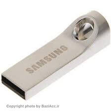 ویژگی ها : وزن: 14 گرم منبع تغذیه: پورت USB ظرفیت: 8 گیگابایت ولتاژ مورد نیاز: 5 ولت سرعت انتقال اسمی: 130 مگابایت در ثانیه BaziAcc.ir